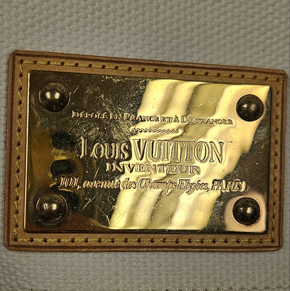 LOUIS VUITTON Antigua Besace PM
Messenger White - Picture 15 of 15